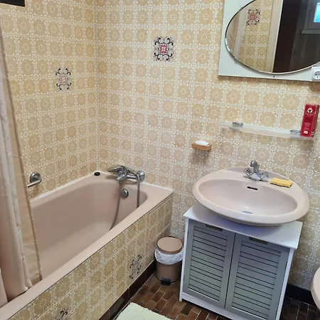 Holiday home Maison Charmante A Avec Jardin Cloture *
