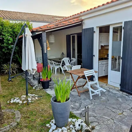 Maison Charmante A Avec Jardin Cloture Feriehus *